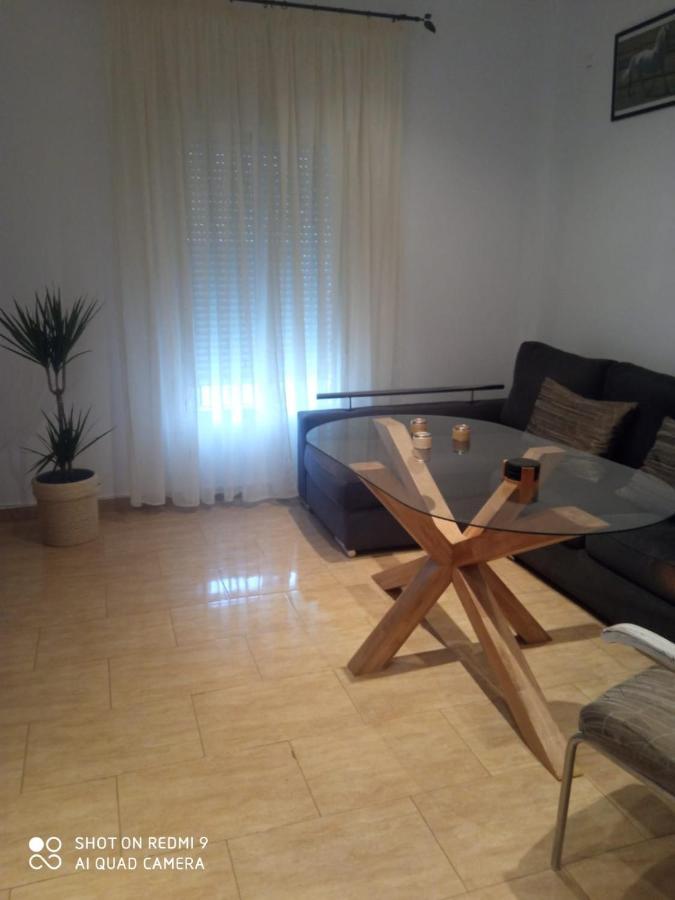 Comodo Adosado En San Bartolome San Bartolomé de la Torre 外观 照片
